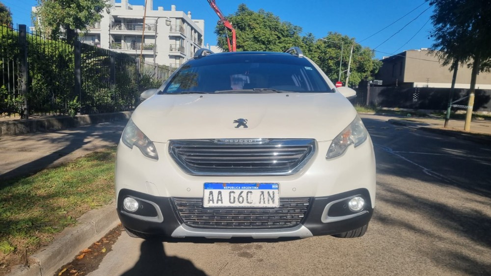 Peugeot 2008 Allure — foto 8